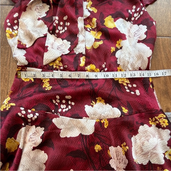 Stunning ✨ Alice + Olivia Red Silk Floral Mini Dress ✨ Like New! - Picture 7 of 13